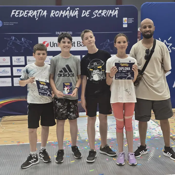 Floretiștii noștri cu diplomele de la Campionatul Național de Copii