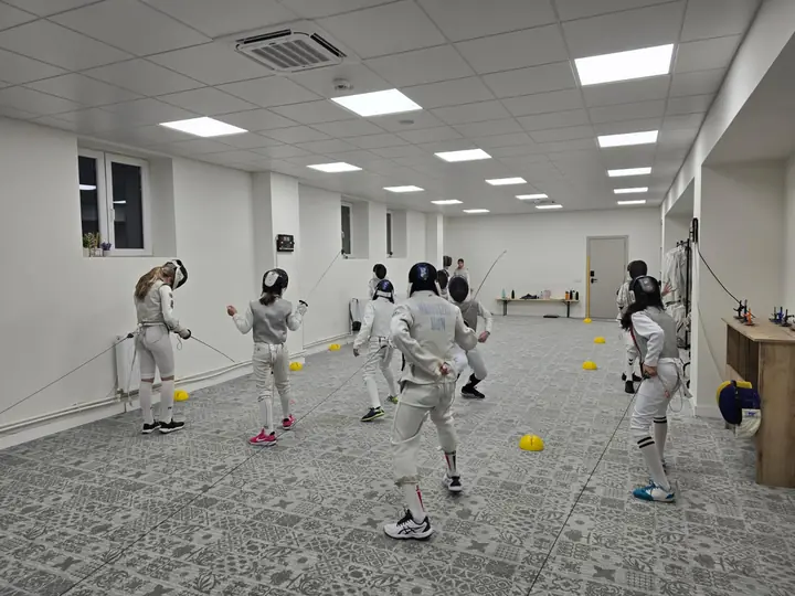 Sala noastră din incinta hotelului Ibis Styles Sibiu Arsenal
